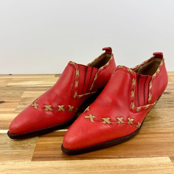 SABRA Red Leather Ankle Boots Western Accents‎ Pointed Toe Shoes Size 5.5 - Picture 1 of 9